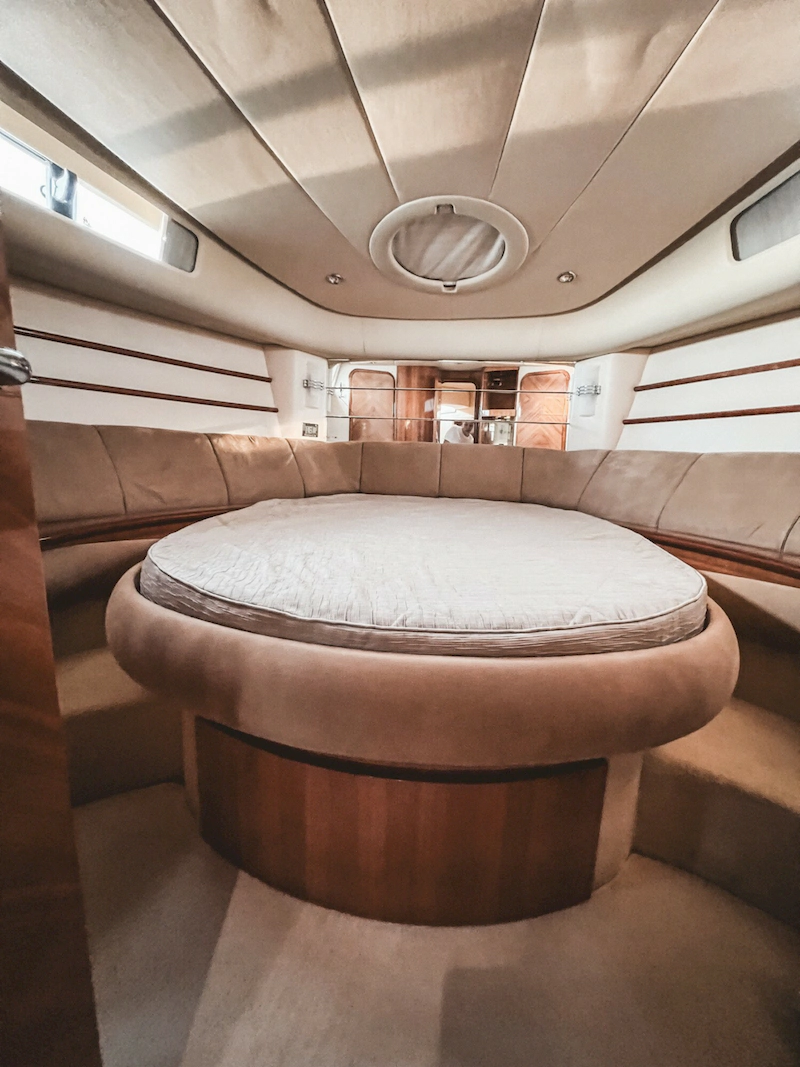 Яхта Azimut 46 image- 14